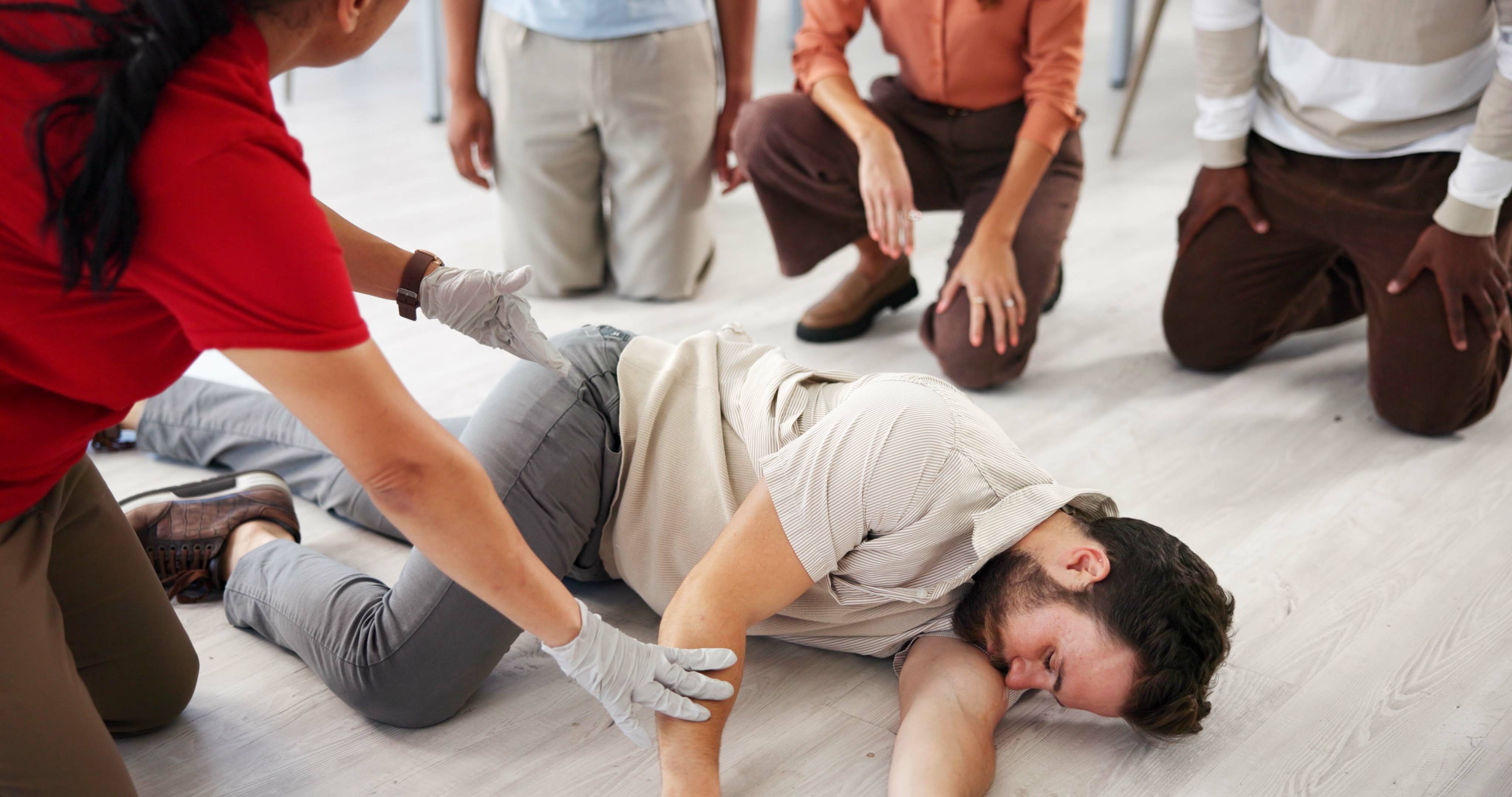 7 atitudes que parecem ajudar, mas podem agravar uma emergência
